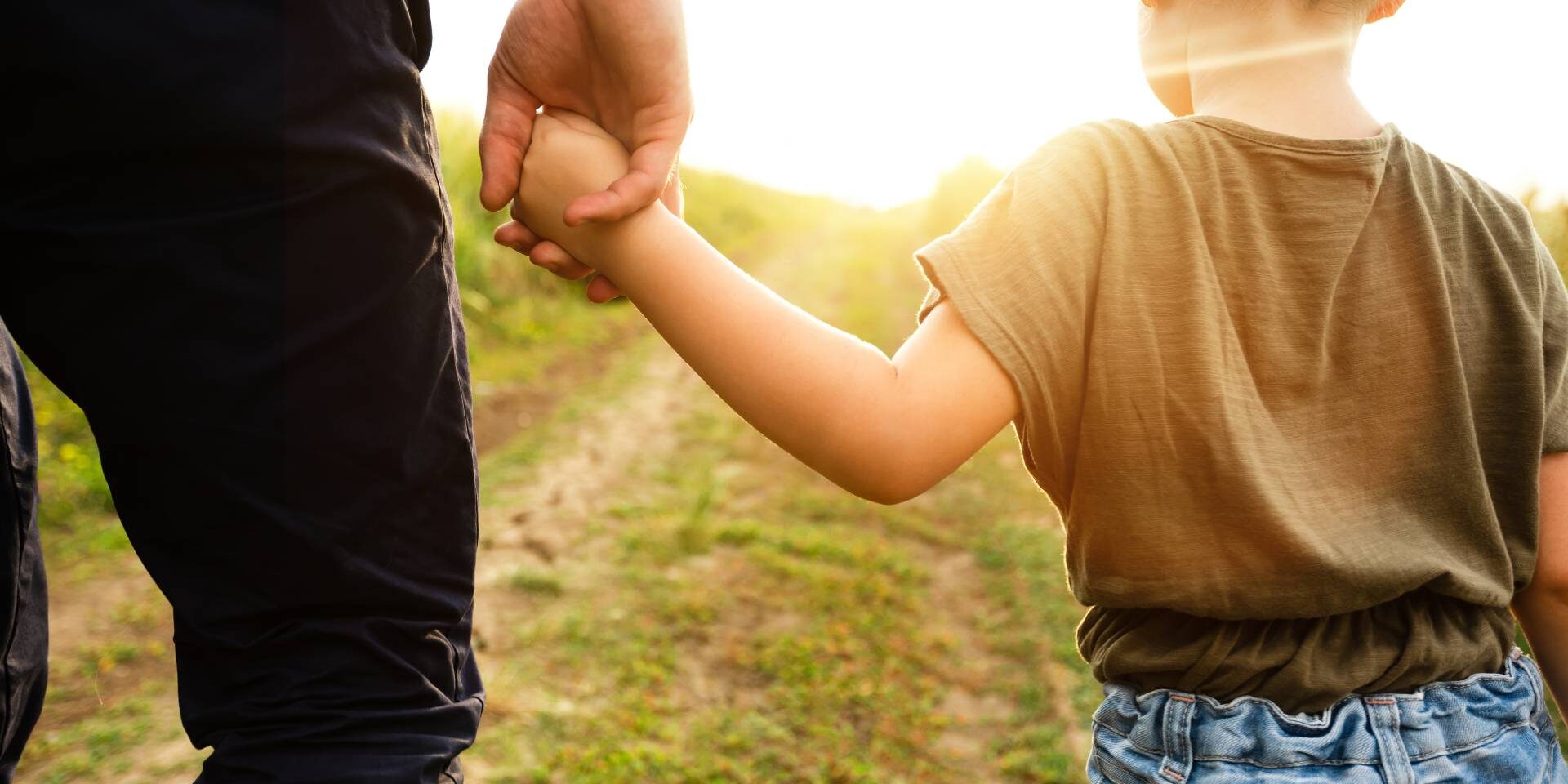 dad-taking-his-little-daughter-by-the-hand-2022-12-16-07-39-54-utc